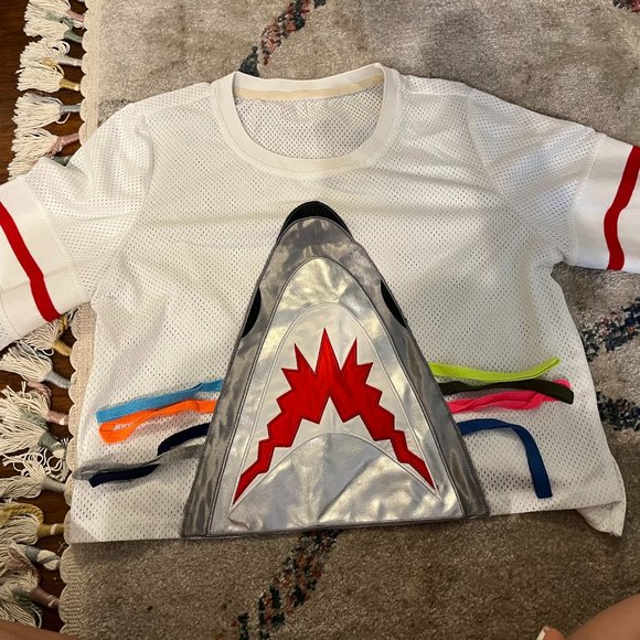 t-shirt - Picture 2 of 3